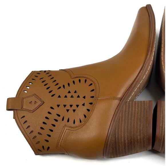 Marc Fisher Elyma Pointed Toe Western Tan Leather Booties Womens 8.5M New $199 - Picture 6 of 11